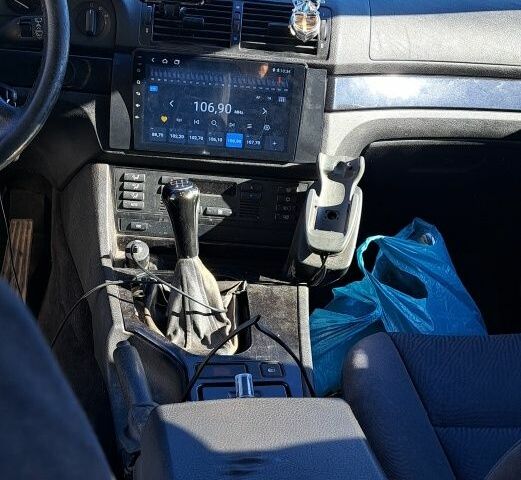 Чорний БМВ 5 Серія, об'ємом двигуна 2.5 л та пробігом 406 тис. км за 2500 $, фото 1 на Automoto.ua