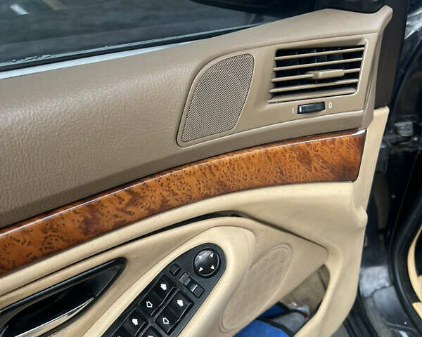 Черный БМВ 5 Серия, объемом двигателя 2.93 л и пробегом 490 тыс. км за 4500 $, фото 14 на Automoto.ua