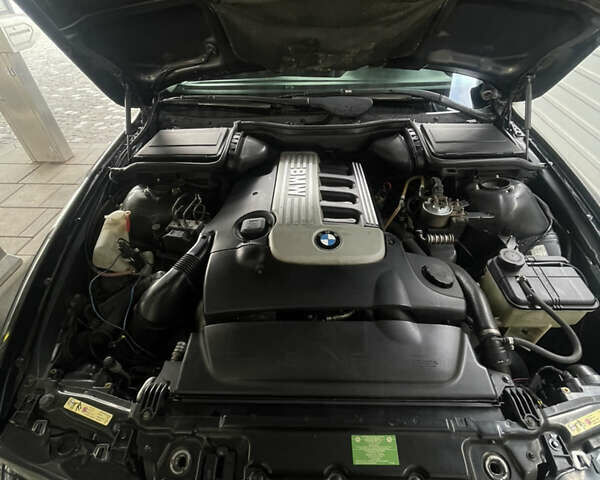 Черный БМВ 5 Серия, объемом двигателя 2.93 л и пробегом 347 тыс. км за 7000 $, фото 13 на Automoto.ua