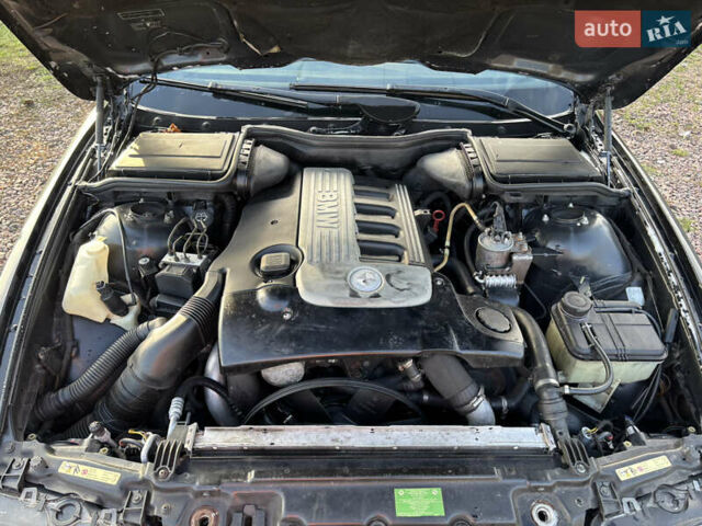 Чорний БМВ 5 Серія, об'ємом двигуна 2.93 л та пробігом 343 тис. км за 4500 $, фото 25 на Automoto.ua