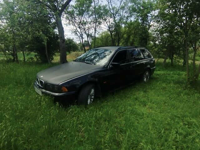 Чорний БМВ 5 Серія, об'ємом двигуна 2 л та пробігом 300 тис. км за 3200 $, фото 4 на Automoto.ua