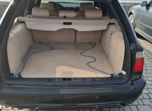 Черный БМВ 5 Серия, объемом двигателя 2.9 л и пробегом 426 тыс. км за 5999 $, фото 3 на Automoto.ua