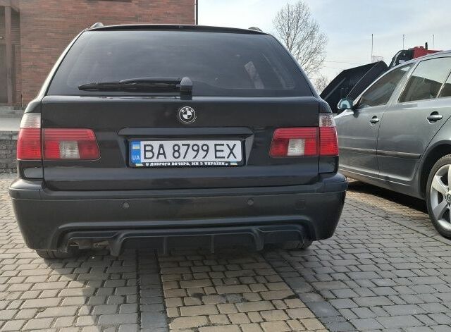 Черный БМВ 5 Серия, объемом двигателя 2.9 л и пробегом 426 тыс. км за 5999 $, фото 2 на Automoto.ua