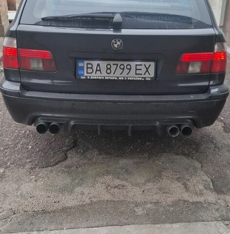 Черный БМВ 5 Серия, объемом двигателя 2.9 л и пробегом 426 тыс. км за 5999 $, фото 10 на Automoto.ua