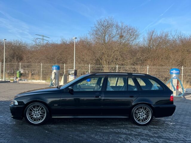 Чорний БМВ 5 Серія, об'ємом двигуна 2.5 л та пробігом 400 тис. км за 3300 $, фото 2 на Automoto.ua