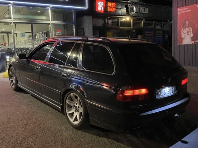 Черный БМВ 5 Серия, объемом двигателя 2.5 л и пробегом 409 тыс. км за 5000 $, фото 2 на Automoto.ua