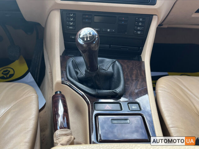 Черный БМВ 5 Серия, объемом двигателя 2 л и пробегом 213 тыс. км за 5250 $, фото 19 на Automoto.ua