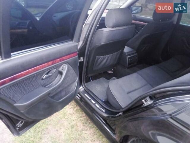 Черный БМВ 5 Серия, объемом двигателя 1.95 л и пробегом 400 тыс. км за 3800 $, фото 5 на Automoto.ua