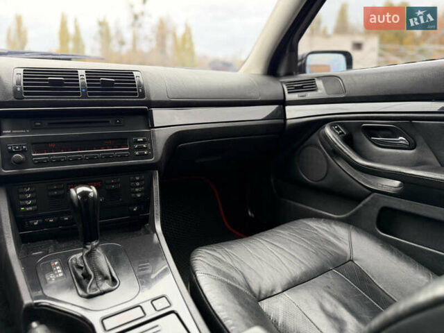 Чорний БМВ 5 Серія, об'ємом двигуна 2.5 л та пробігом 350 тис. км за 5200 $, фото 59 на Automoto.ua