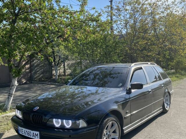 Черный БМВ 5 Серия, объемом двигателя 2.5 л и пробегом 409 тыс. км за 5000 $, фото 1 на Automoto.ua