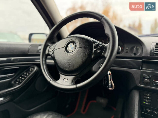 Чорний БМВ 5 Серія, об'ємом двигуна 2.5 л та пробігом 350 тис. км за 5200 $, фото 44 на Automoto.ua