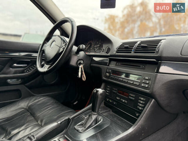 Чорний БМВ 5 Серія, об'ємом двигуна 2.5 л та пробігом 350 тис. км за 5200 $, фото 68 на Automoto.ua