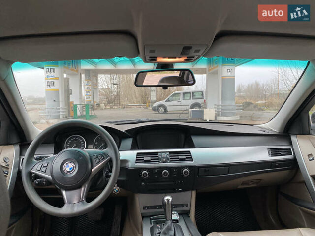 Чорний БМВ 5 Серія, об'ємом двигуна 3 л та пробігом 404 тис. км за 8000 $, фото 10 на Automoto.ua