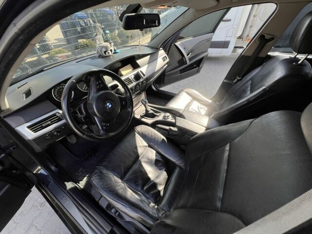 Черный БМВ 5 Серия, объемом двигателя 2.5 л и пробегом 450 тыс. км за 7600 $, фото 13 на Automoto.ua