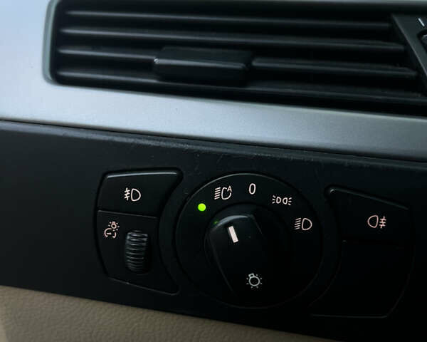 Черный БМВ 5 Серия, объемом двигателя 2.99 л и пробегом 350 тыс. км за 7800 $, фото 17 на Automoto.ua