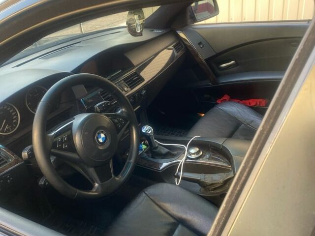 Черный БМВ 5 Серия, объемом двигателя 2.5 л и пробегом 335 тыс. км за 7500 $, фото 7 на Automoto.ua