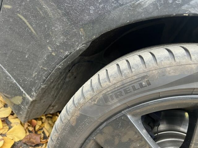 Черный БМВ 5 Серия, объемом двигателя 0 л и пробегом 350 тыс. км за 4400 $, фото 5 на Automoto.ua