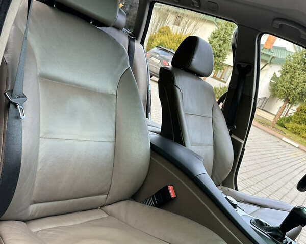 Черный БМВ 5 Серия, объемом двигателя 3 л и пробегом 400 тыс. км за 7400 $, фото 29 на Automoto.ua