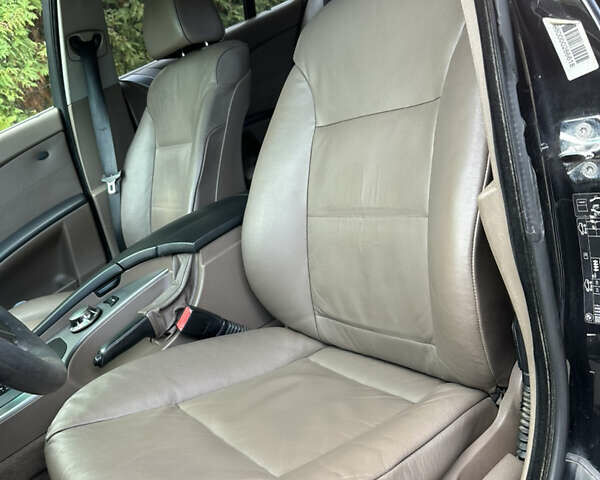 Черный БМВ 5 Серия, объемом двигателя 3 л и пробегом 400 тыс. км за 7400 $, фото 28 на Automoto.ua