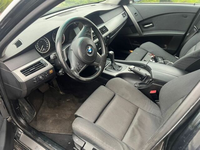 Черный БМВ 5 Серия, объемом двигателя 2.5 л и пробегом 300 тыс. км за 4200 $, фото 4 на Automoto.ua