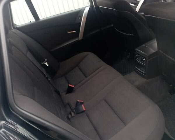 Черный БМВ 5 Серия, объемом двигателя 2.5 л и пробегом 266 тыс. км за 8700 $, фото 2 на Automoto.ua