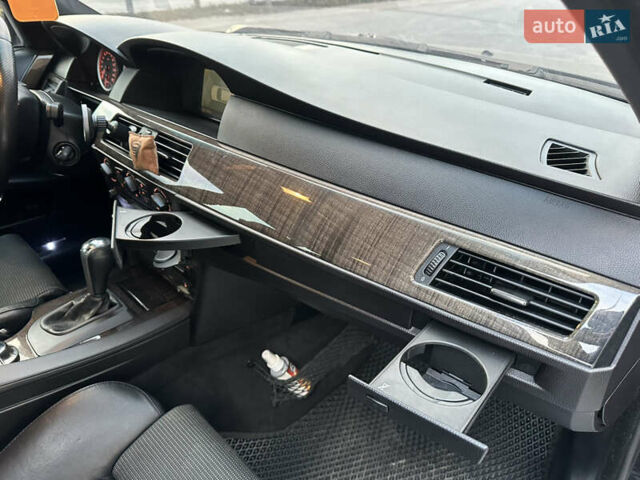 Чорний БМВ 5 Серія, об'ємом двигуна 3 л та пробігом 338 тис. км за 9500 $, фото 16 на Automoto.ua