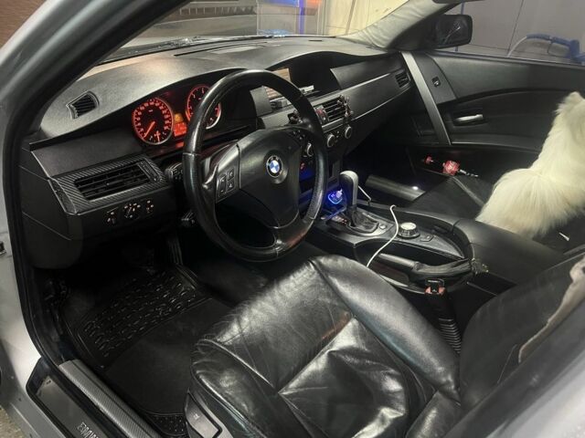 Чорний БМВ 5 Серія, об'ємом двигуна 2.5 л та пробігом 232 тис. км за 2950 $, фото 6 на Automoto.ua