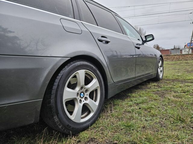 Черный БМВ 5 Серия, объемом двигателя 3 л и пробегом 366 тыс. км за 4400 $, фото 5 на Automoto.ua