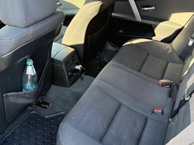 Черный БМВ 5 Серия, объемом двигателя 2.5 л и пробегом 307 тыс. км за 4500 $, фото 1 на Automoto.ua