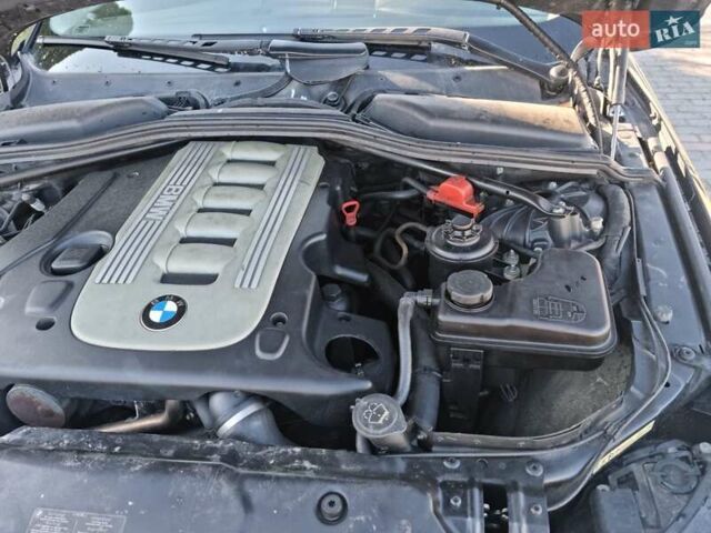 Черный БМВ 5 Серия, объемом двигателя 2.5 л и пробегом 342 тыс. км за 8500 $, фото 28 на Automoto.ua