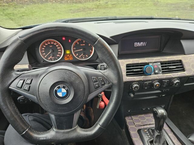 Черный БМВ 5 Серия, объемом двигателя 3 л и пробегом 366 тыс. км за 4400 $, фото 14 на Automoto.ua