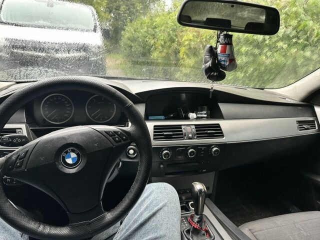 Черный БМВ 5 Серия, объемом двигателя 2.2 л и пробегом 373 тыс. км за 6600 $, фото 6 на Automoto.ua