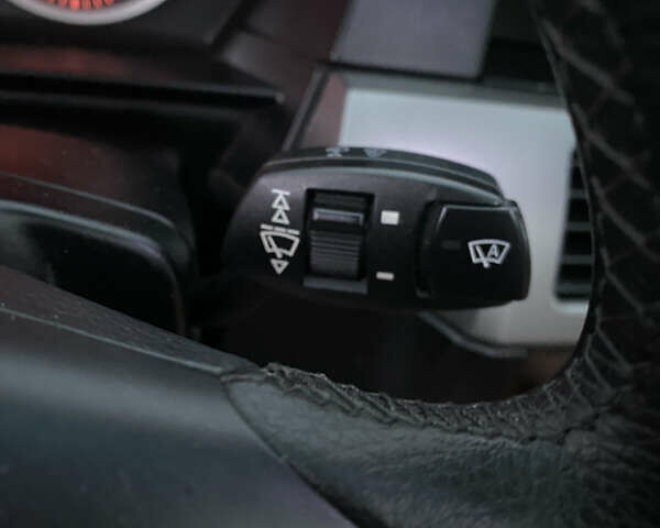 Чорний БМВ 5 Серія, об'ємом двигуна 3 л та пробігом 340 тис. км за 7999 $, фото 32 на Automoto.ua