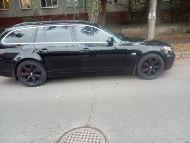 Черный БМВ 5 Серия, объемом двигателя 2 л и пробегом 330 тыс. км за 8300 $, фото 3 на Automoto.ua