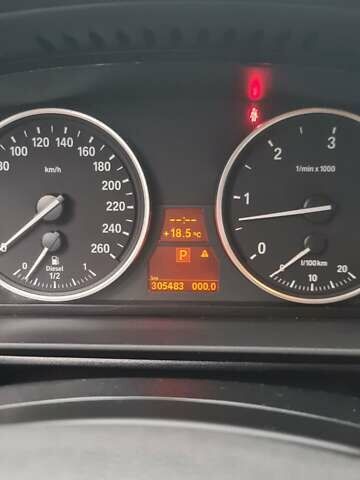 Черный БМВ 5 Серия, объемом двигателя 3 л и пробегом 305 тыс. км за 13000 $, фото 2 на Automoto.ua