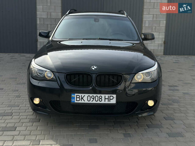 Черный БМВ 5 Серия, объемом двигателя 3 л и пробегом 320 тыс. км за 9900 $, фото 1 на Automoto.ua