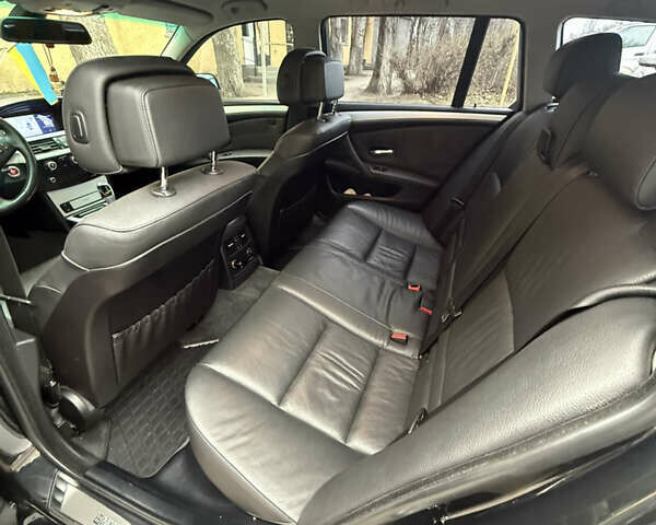 Чорний БМВ 5 Серія, об'ємом двигуна 2.99 л та пробігом 328 тис. км за 14999 $, фото 23 на Automoto.ua