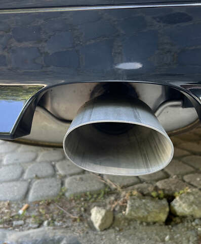 Черный БМВ 5 Серия, объемом двигателя 2 л и пробегом 292 тыс. км за 9800 $, фото 15 на Automoto.ua