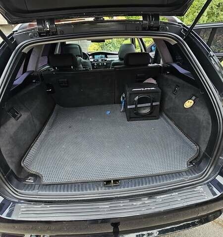 Черный БМВ 5 Серия, объемом двигателя 3 л и пробегом 377 тыс. км за 10900 $, фото 16 на Automoto.ua