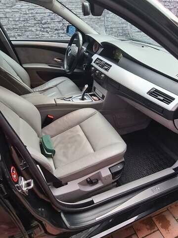 Черный БМВ 5 Серия, объемом двигателя 3 л и пробегом 305 тыс. км за 13000 $, фото 24 на Automoto.ua