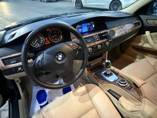 Черный БМВ 5 Серия, объемом двигателя 3 л и пробегом 314 тыс. км за 12000 $, фото 2 на Automoto.ua