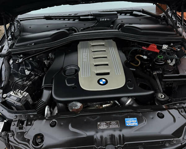 Черный БМВ 5 Серия, объемом двигателя 2.99 л и пробегом 314 тыс. км за 12000 $, фото 1 на Automoto.ua