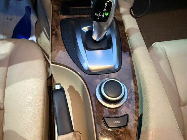 Черный БМВ 5 Серия, объемом двигателя 3 л и пробегом 314 тыс. км за 12000 $, фото 4 на Automoto.ua