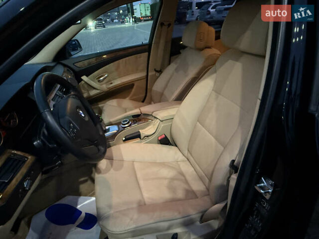 Черный БМВ 5 Серия, объемом двигателя 2.99 л и пробегом 314 тыс. км за 12000 $, фото 11 на Automoto.ua