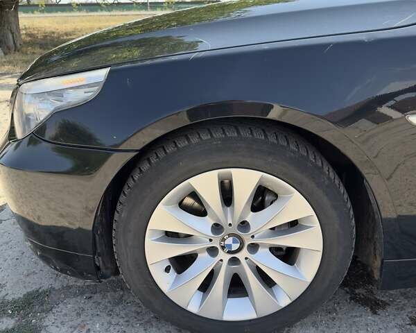 Черный БМВ 5 Серия, объемом двигателя 2.5 л и пробегом 217 тыс. км за 3861 $, фото 13 на Automoto.ua