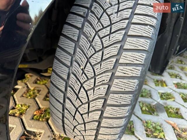 Черный БМВ 5 Серия, объемом двигателя 2 л и пробегом 232 тыс. км за 9100 $, фото 18 на Automoto.ua