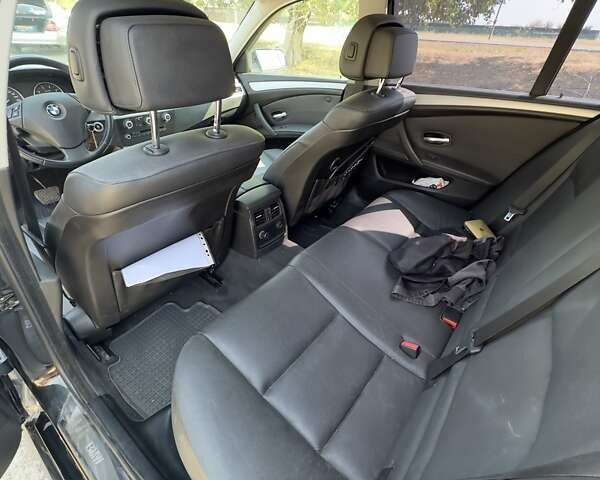 Черный БМВ 5 Серия, объемом двигателя 2.5 л и пробегом 217 тыс. км за 3861 $, фото 6 на Automoto.ua