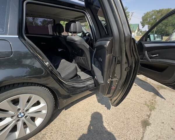 Черный БМВ 5 Серия, объемом двигателя 2.5 л и пробегом 217 тыс. км за 3861 $, фото 11 на Automoto.ua