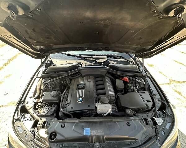 Черный БМВ 5 Серия, объемом двигателя 2.5 л и пробегом 217 тыс. км за 3861 $, фото 14 на Automoto.ua