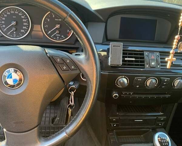 Чорний БМВ 5 Серія, об'ємом двигуна 2 л та пробігом 210 тис. км за 10150 $, фото 7 на Automoto.ua